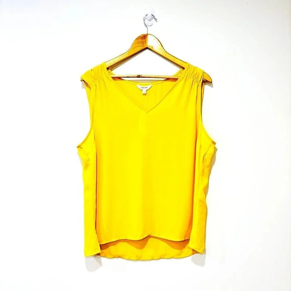 REITMANS Yellow sleeveless‎  blouse